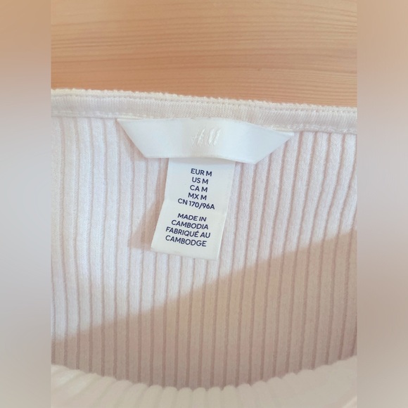 NWOT H&M Crop Top M - Picture 3 of 5